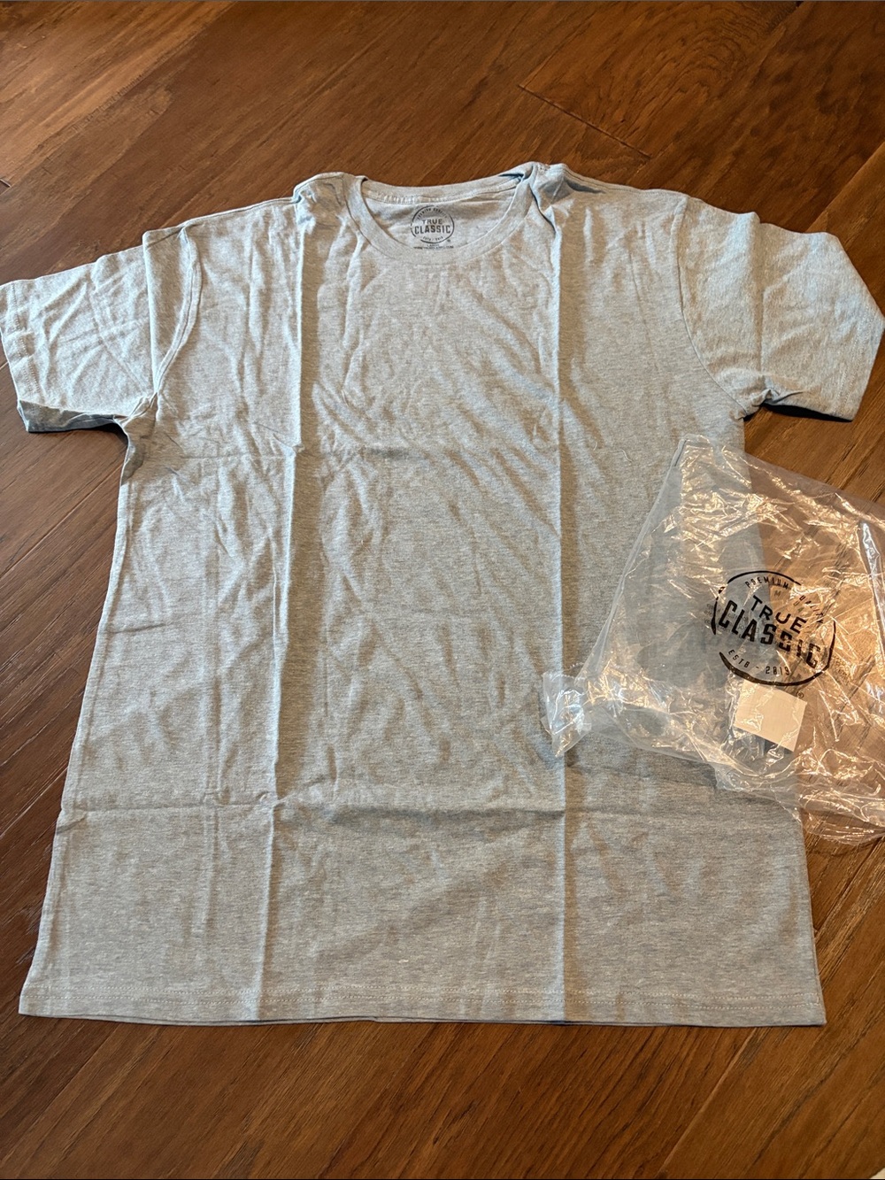 True Classic Men's Short Sleeve Crewneck Tee in Heather Gray